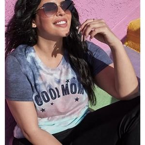 Torrid classic fit Cool Mom tee